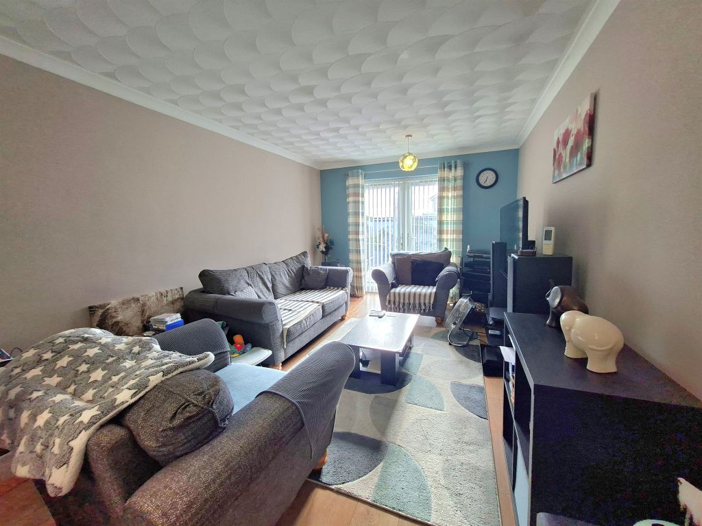 Property photo 2 of 3