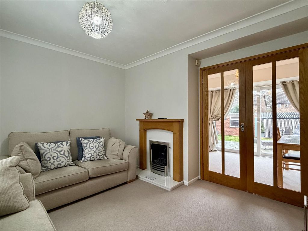 Property photo 2 of 21