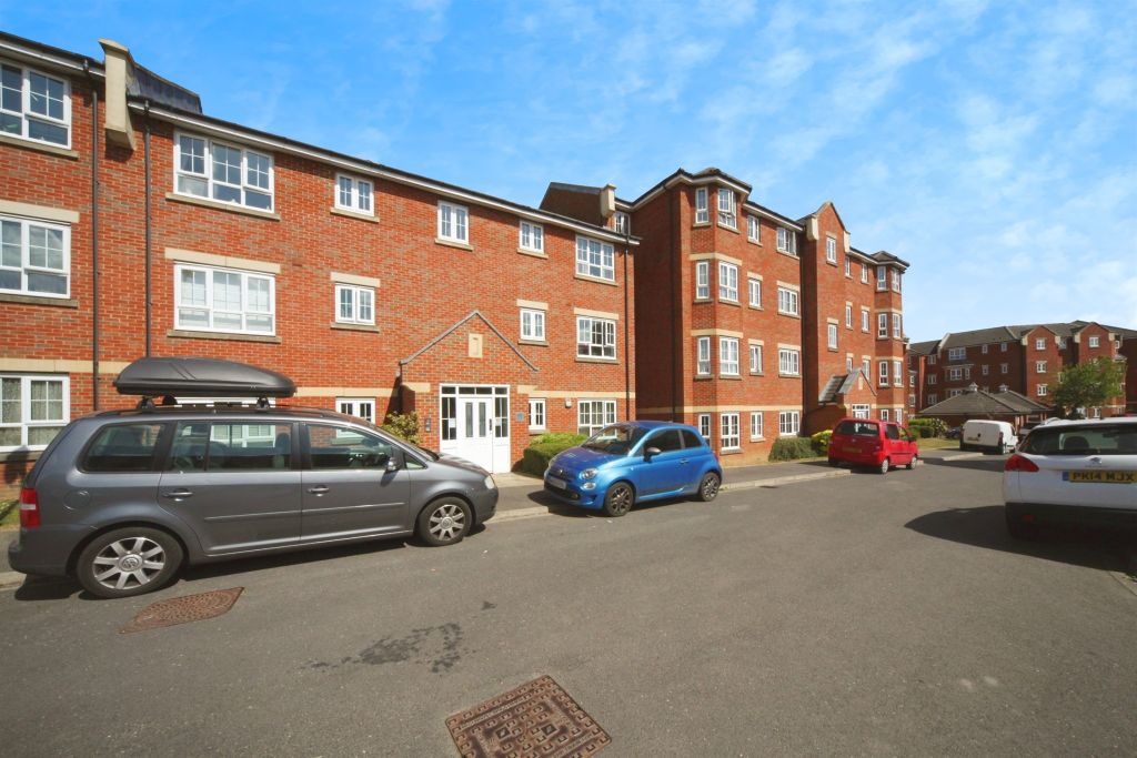 Property photo 1 of 16