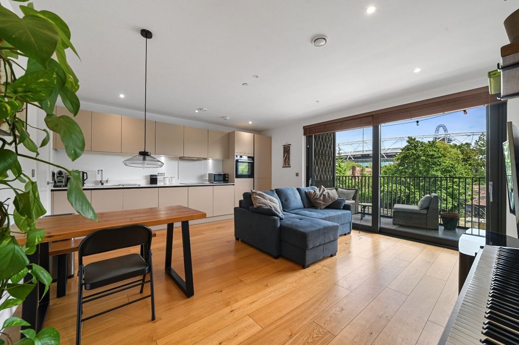 Property photo 1 of 19 Open Plan Living
