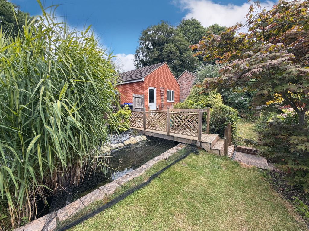 Property photo 3 of 16