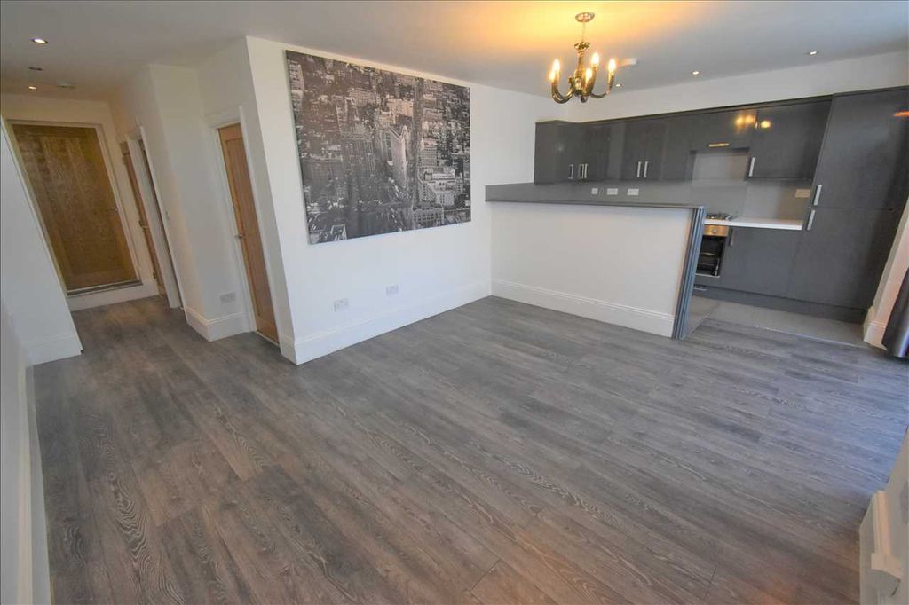 Property photo 1 of 9 Main Picture