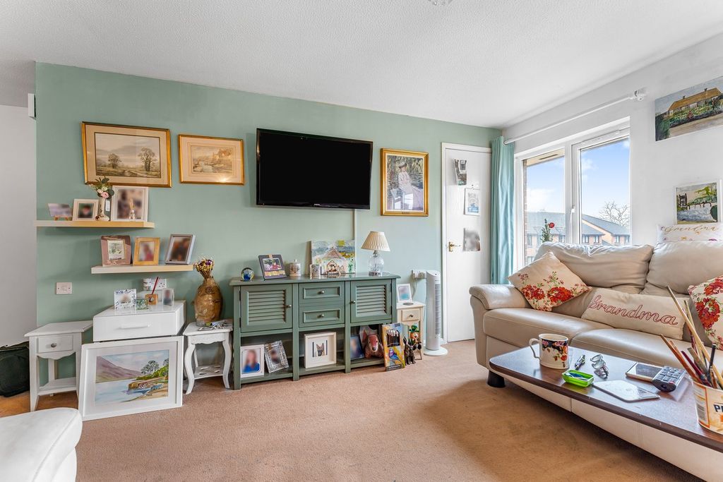 Property photo 2 of 15