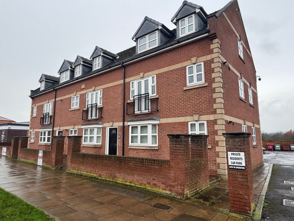 Property photo 1 of 5