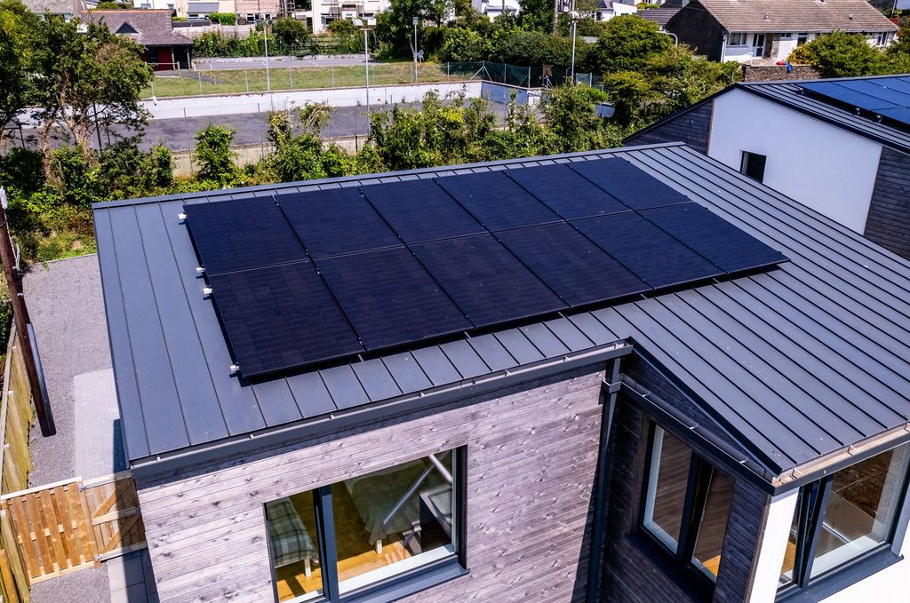 Property photo 3 of 8