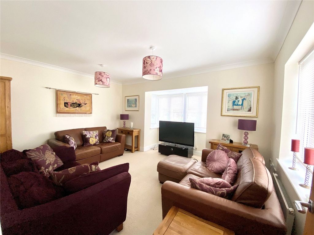 Property photo 3 of 15 Picture No. 35