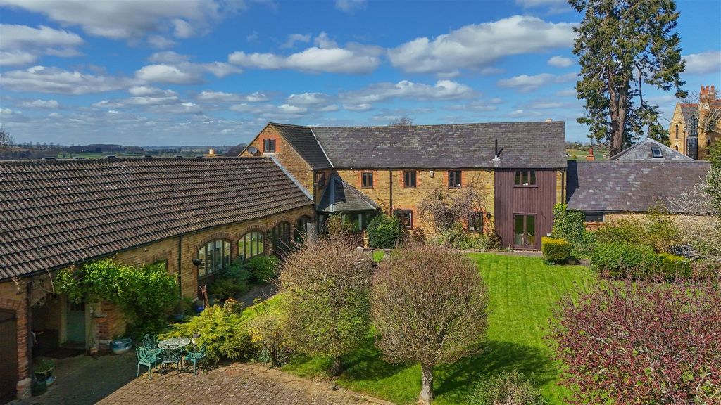 Property photo 1 of 35