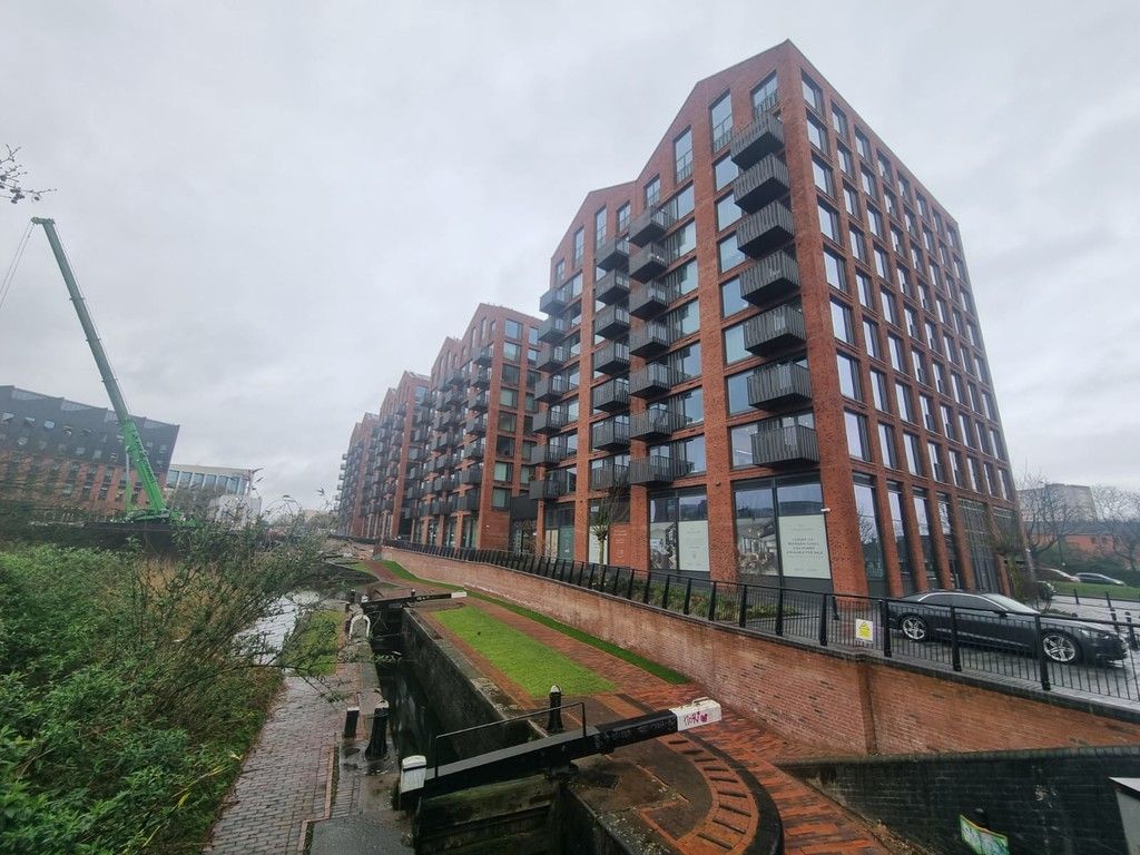 Property photo 1 of 27 Pic 12