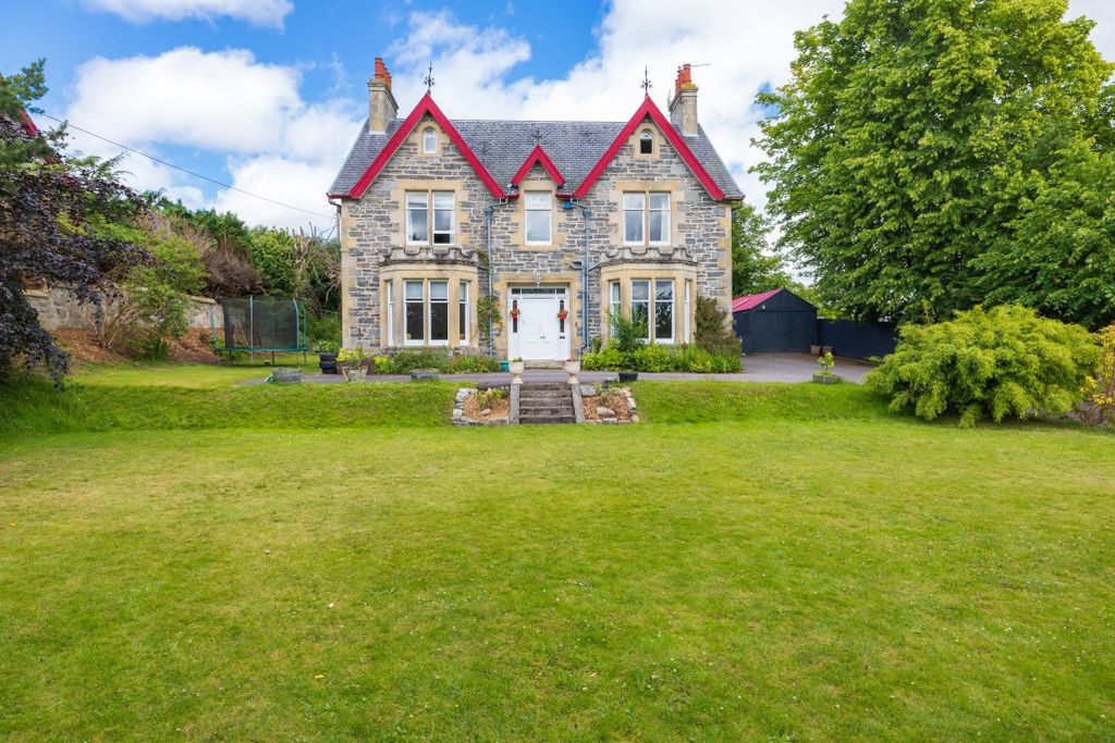 Property photo 1 of 30