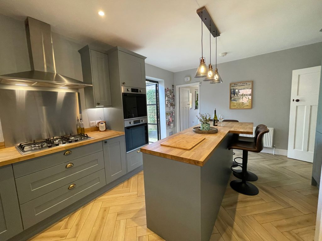 Property photo 3 of 30 Img_0550