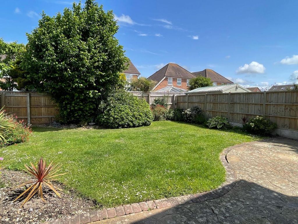 Property photo 2 of 18 Rear Garden