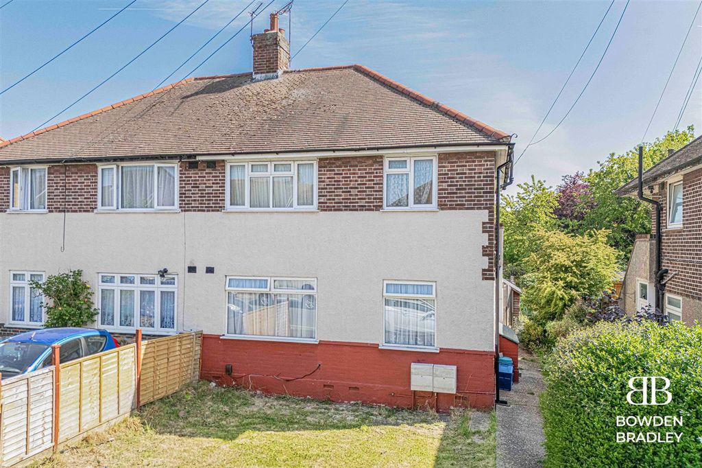 Property photo 2 of 12 Front