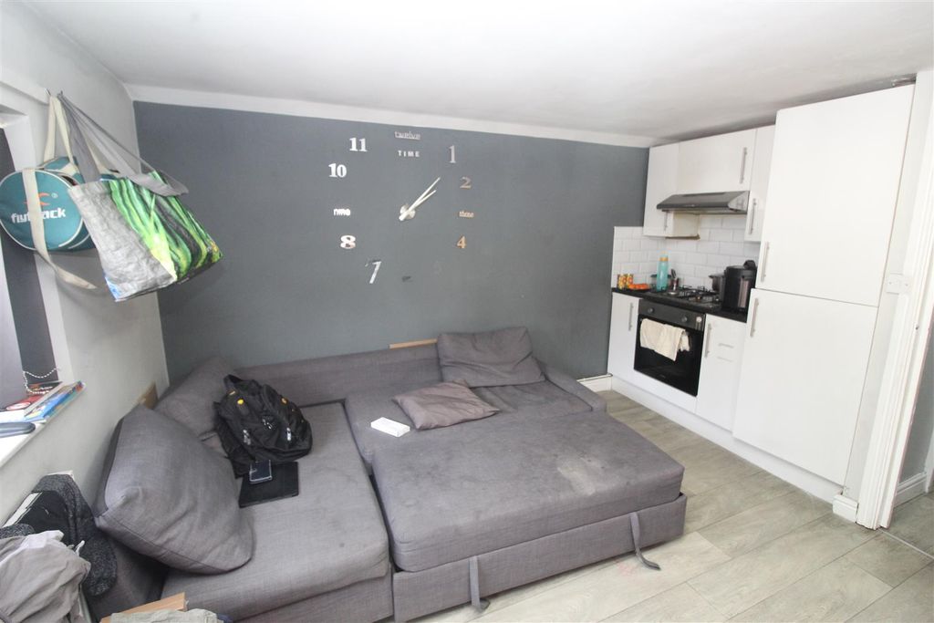 Property photo 2 of 11 Img_3418.Jpg