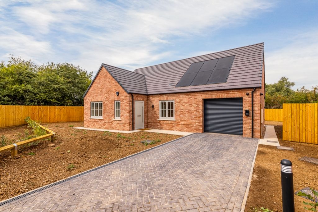 Property photo 1 of 23 Plot 3-5 Water Gate New Bungalows (Quadring)-8