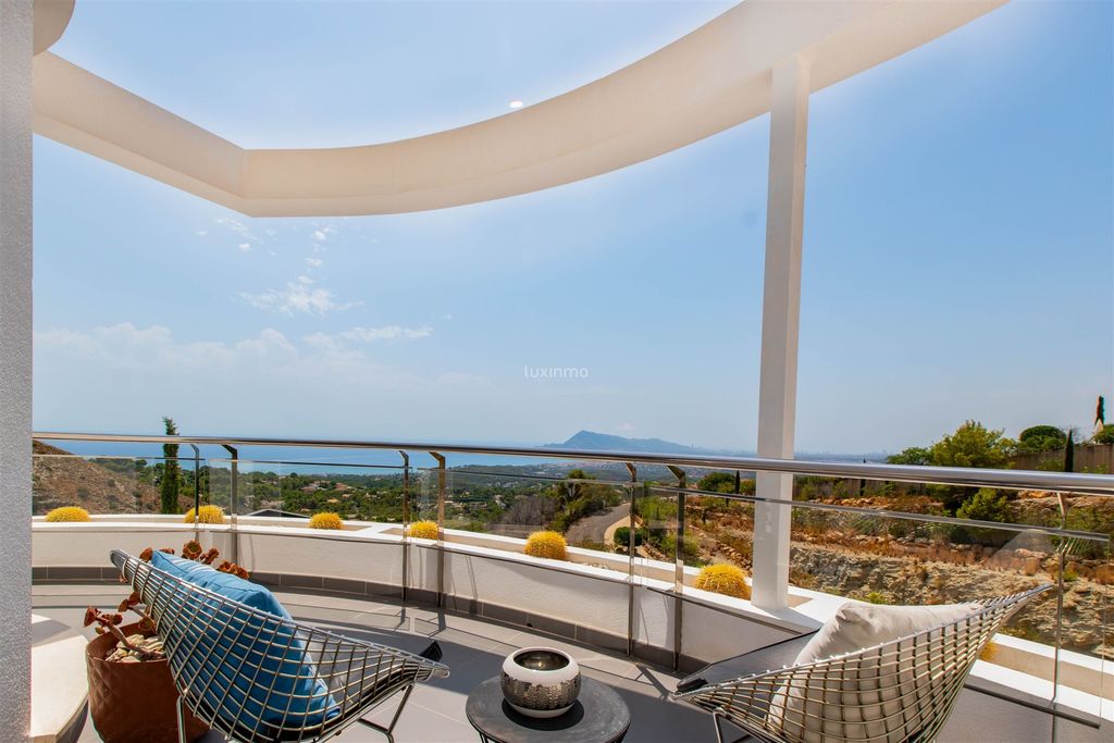 Property photo 1 of 17 Modern House With Sea Views In Sierra De Altea