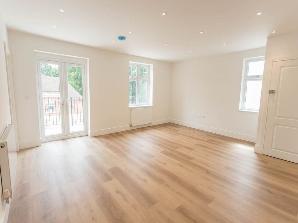 Property photo 2 of 13 Img_1012