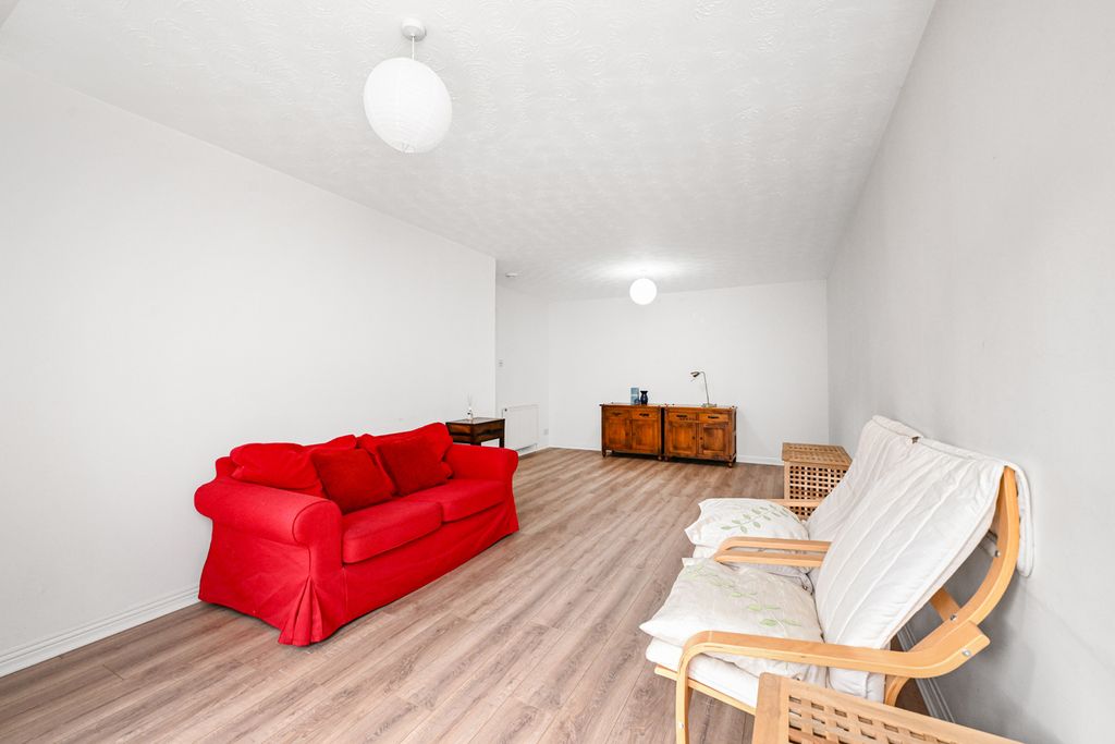 Property photo 3 of 16 Property Image 3