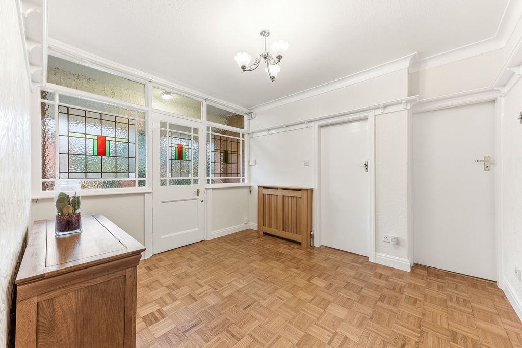 Property photo 2 of 23