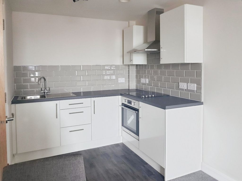 Property photo 3 of 5 Picture No. 13