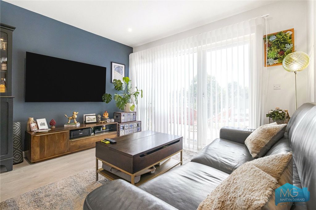 Property photo 1 of 17 Picture No. 05