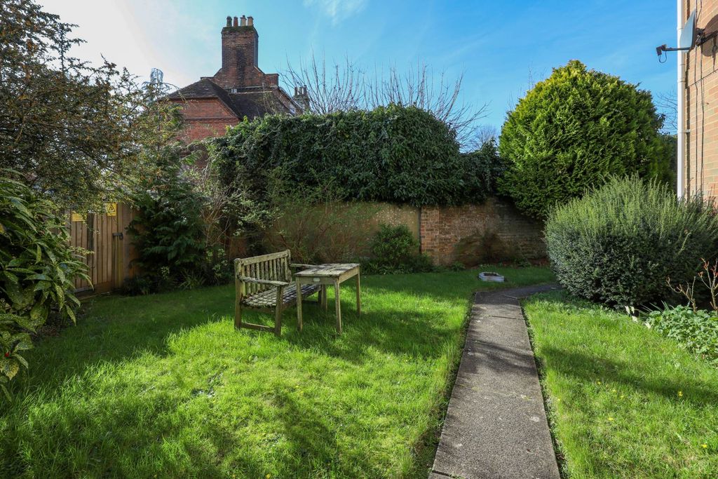 Property photo 3 of 11