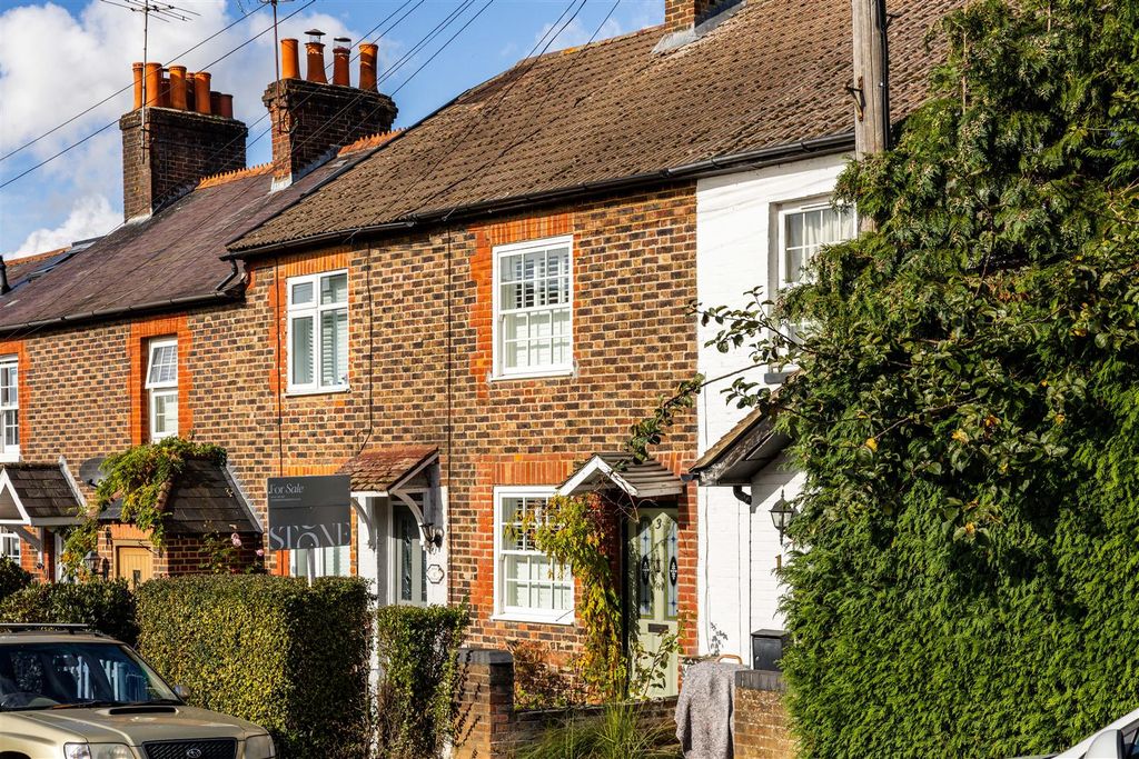 Property photo 1 of 11