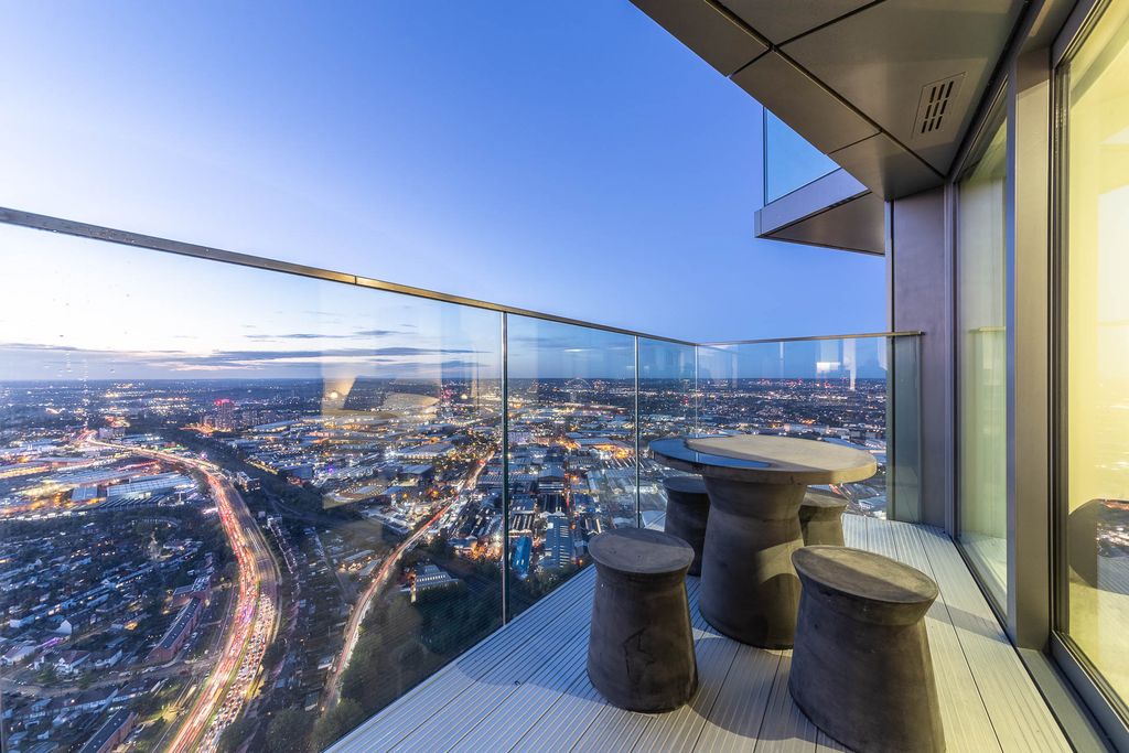 Property photo 3 of 28