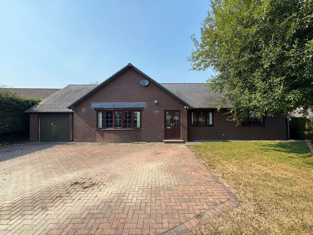 Property photo 1 of 41