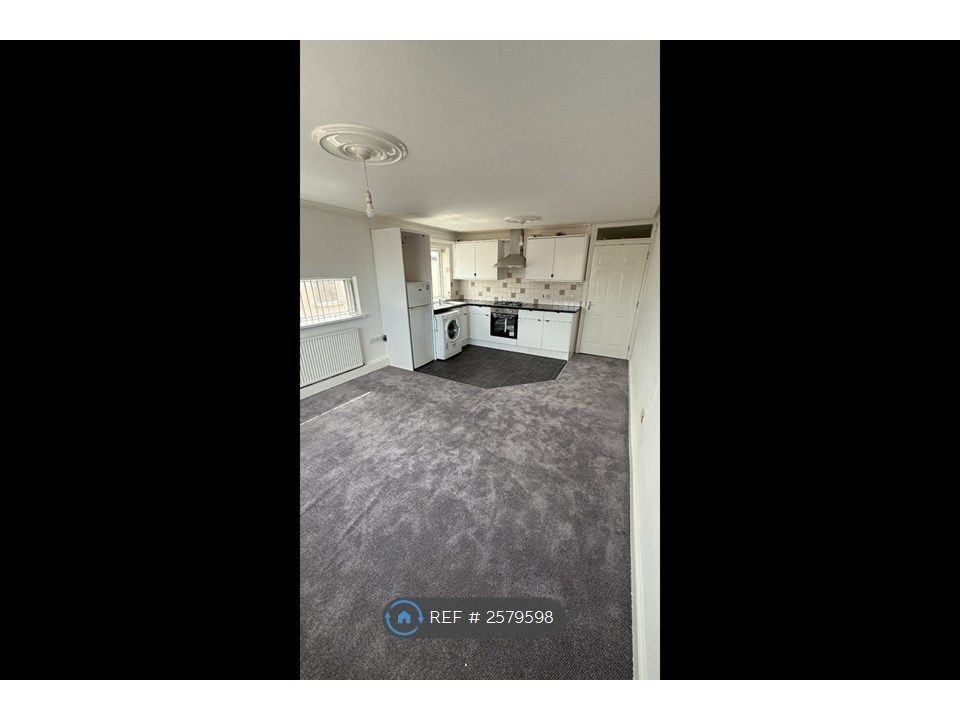 Property photo 2 of 8 Kitchen /Living Room P1