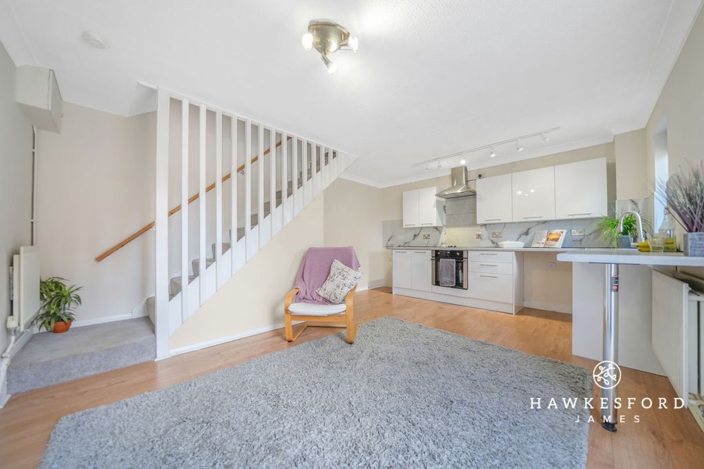Property photo 2 of 12 Merleburgh Drive, Sittingbourne - Living Area/Kitchen