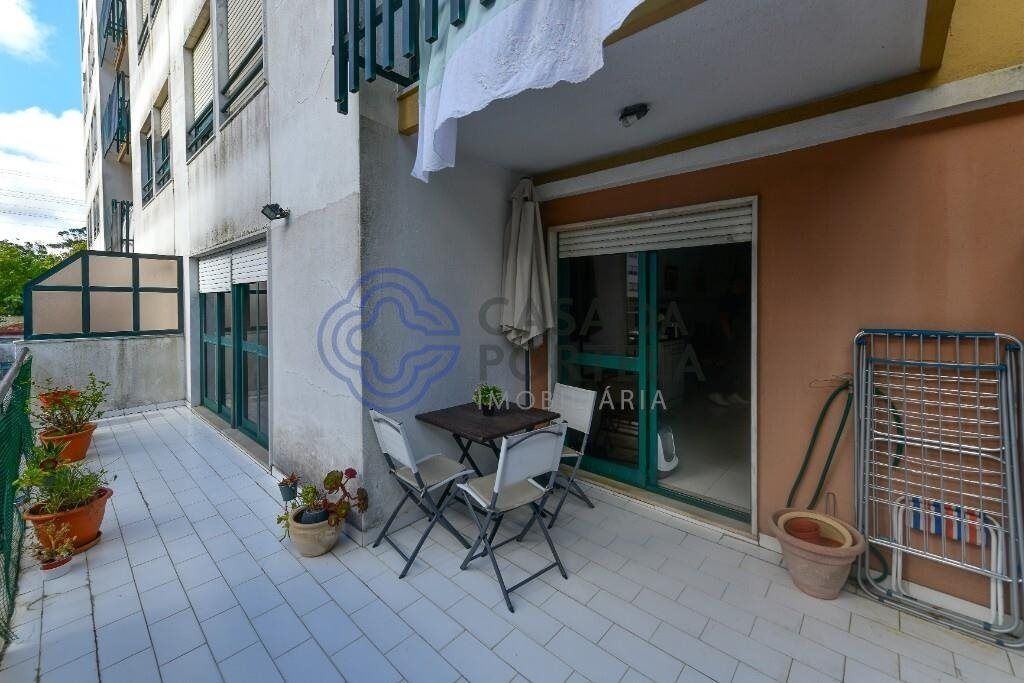 Property photo 3 of 44