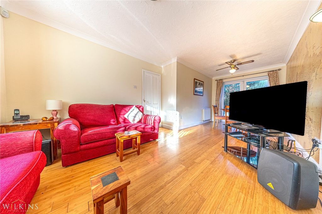 Property photo 3 of 33 Picture No. 02