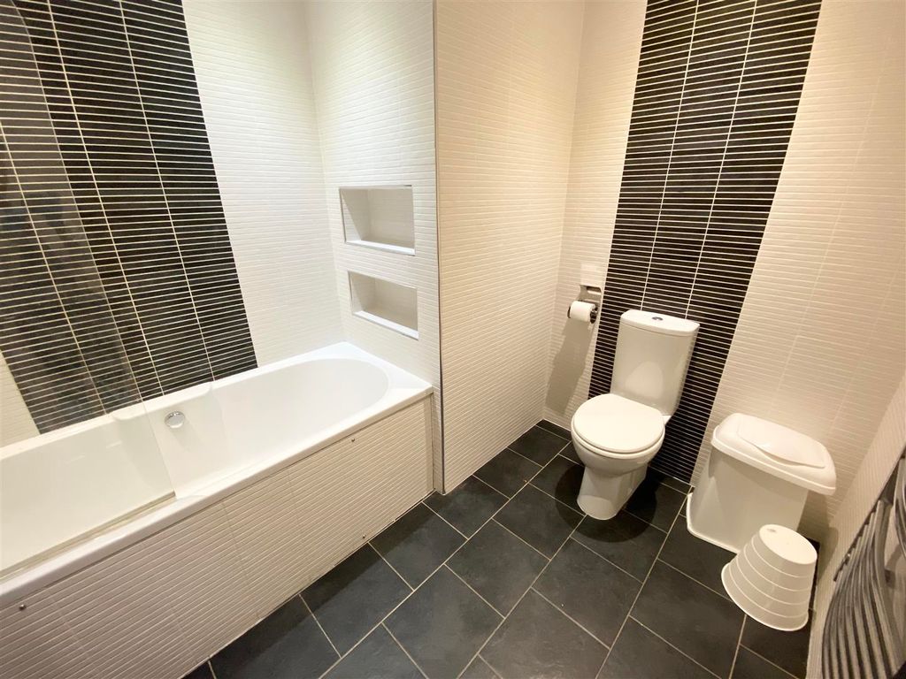 Property photo 3 of 8 Image