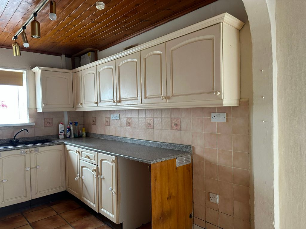 Additional image 5 of 3 bed semi-detached house for sale5 Maes Yr Haf, Llanelli SA15