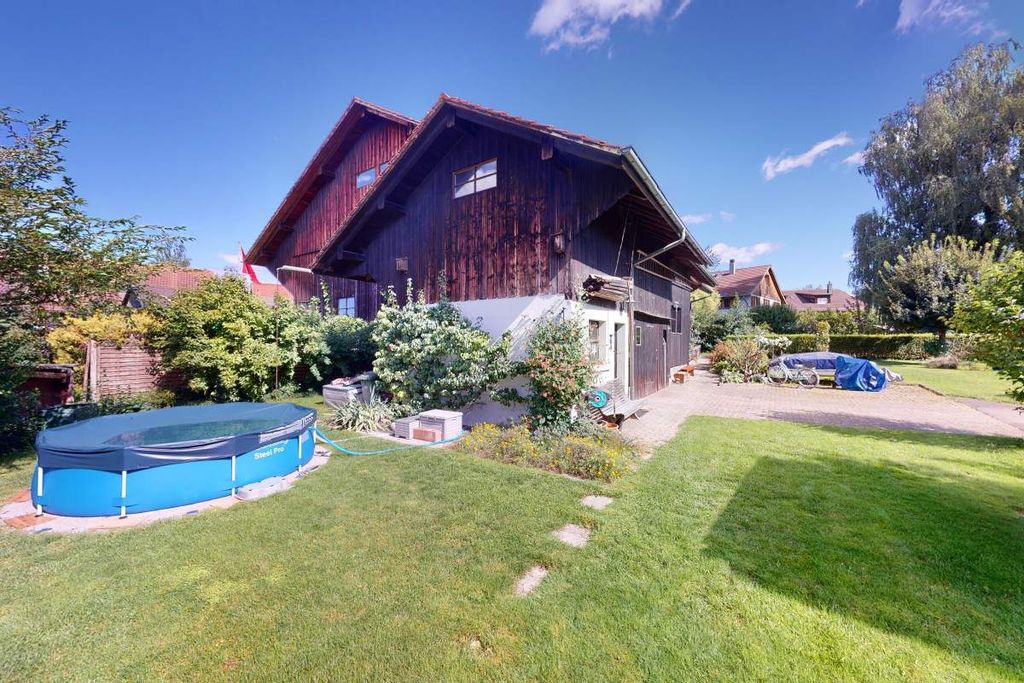 Property photo 3 of 13