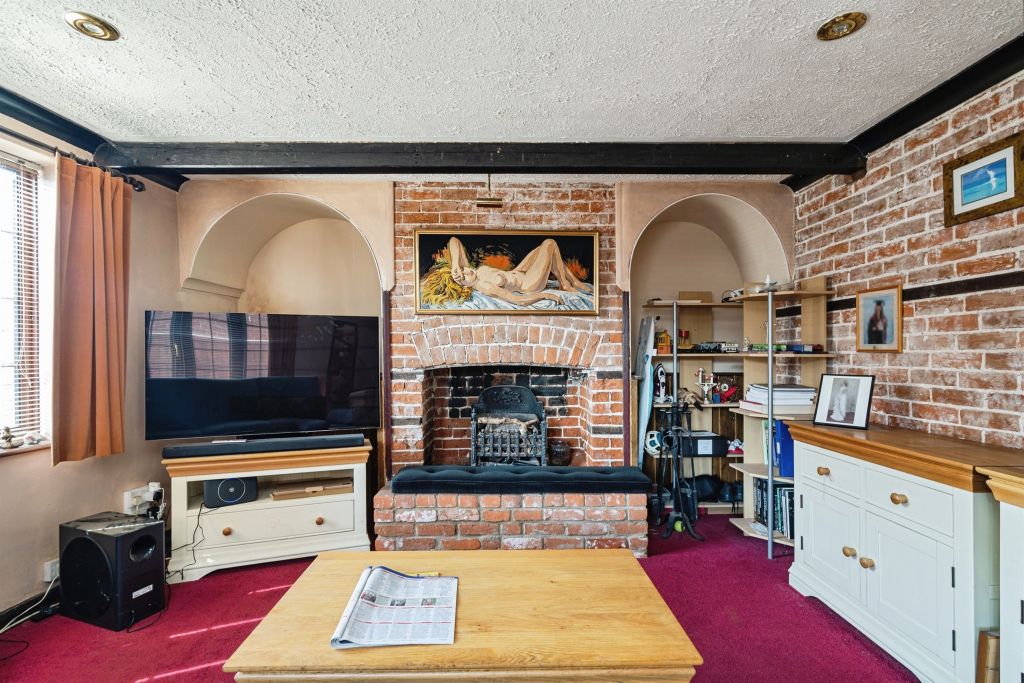 Property photo 2 of 16