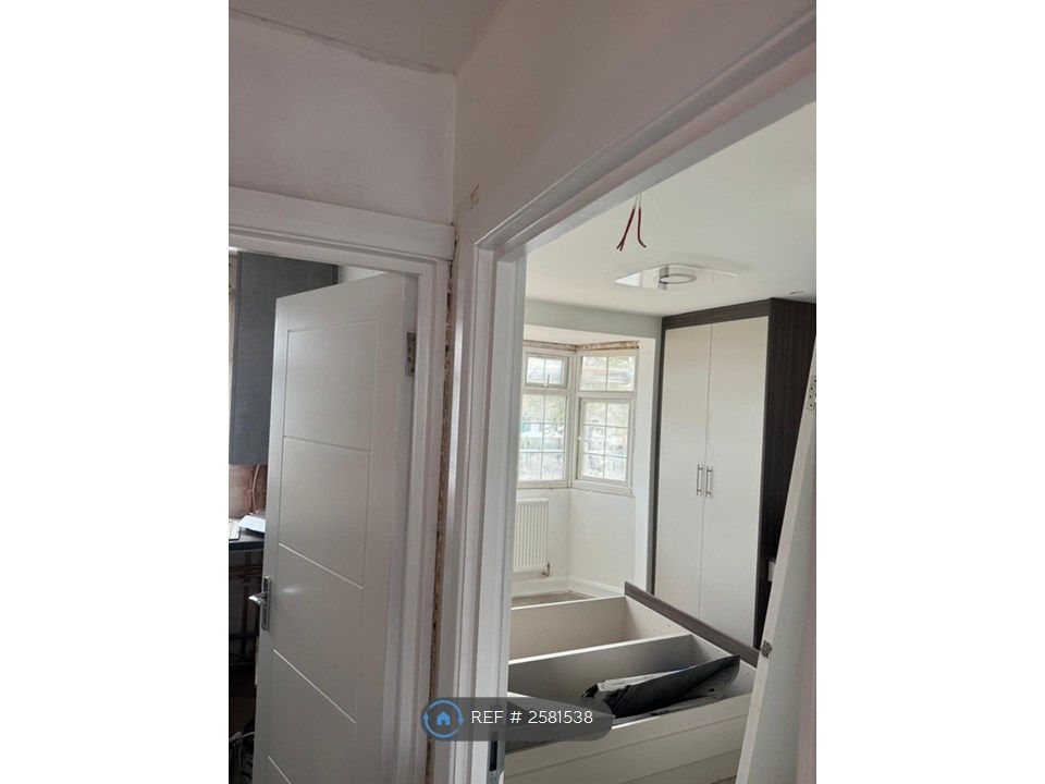 Property photo 3 of 3