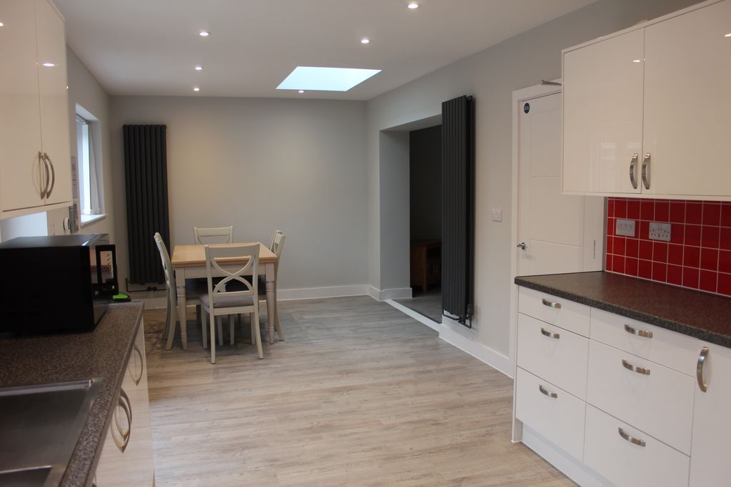 Property photo 2 of 8 Photo 2