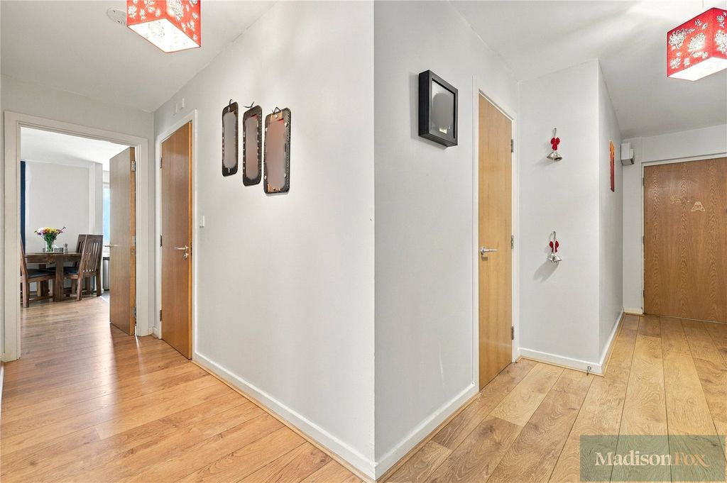 Property photo 3 of 19 Picture No. 28