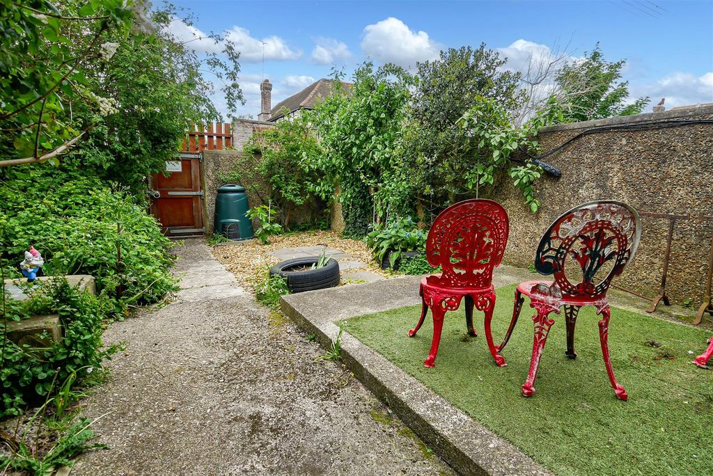 Additional image 8 of 2 bed maisonette for saleSouth Terrace, Littlehampton BN17