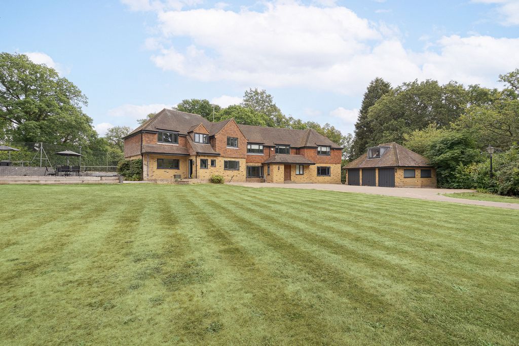 Property photo 1 of 15