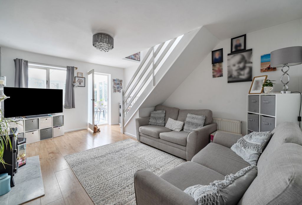 Property photo 2 of 20 1445993-5-69Df8Ff...