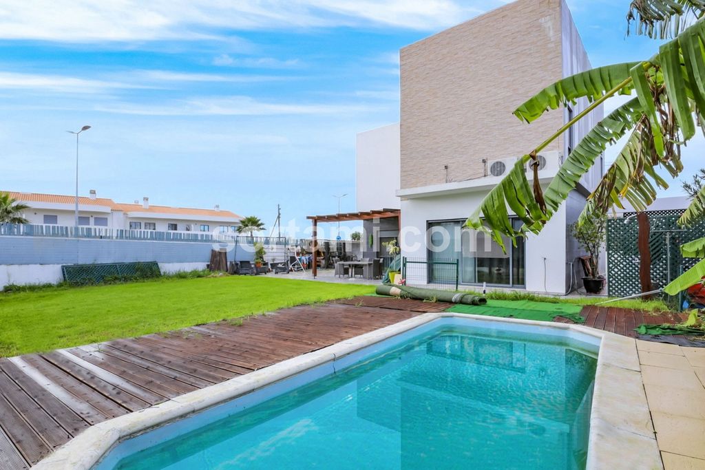 Property photo 1 of 37