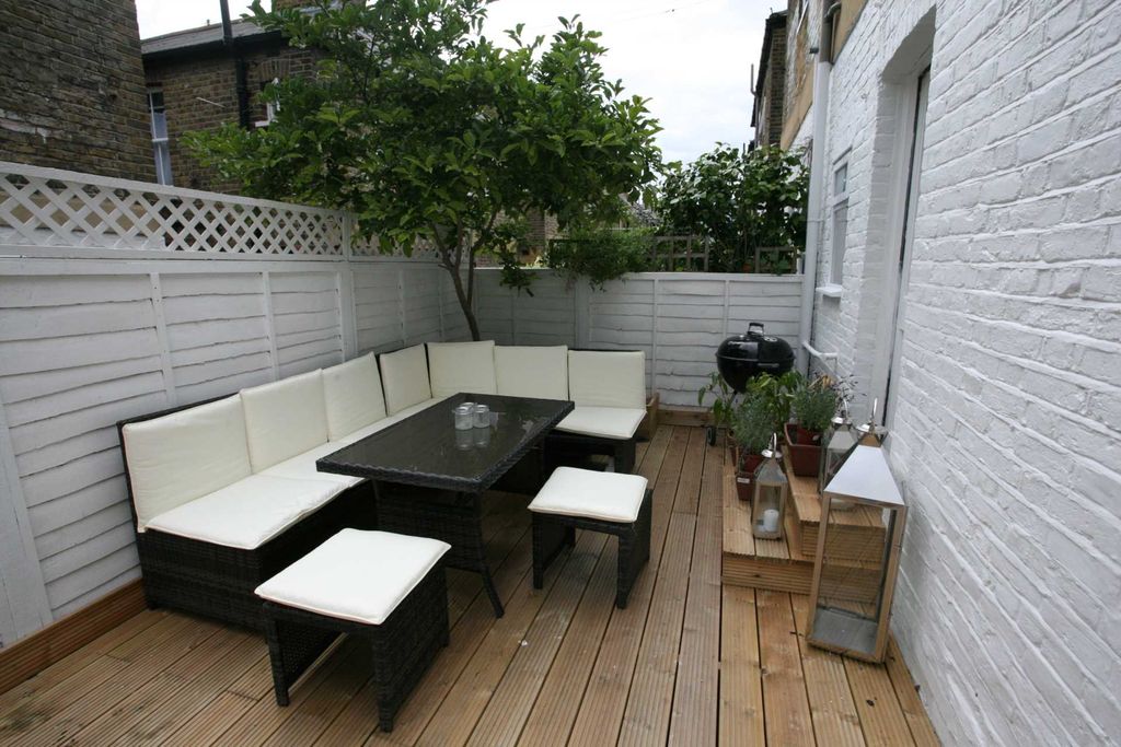 Property photo 3 of 16