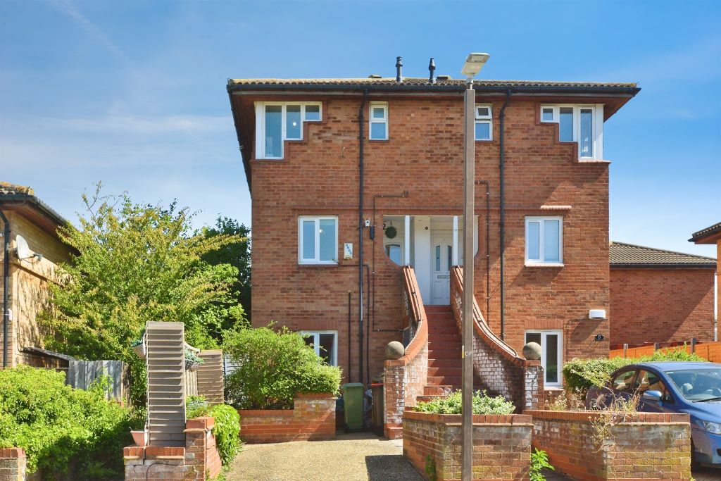 Property photo 1 of 16