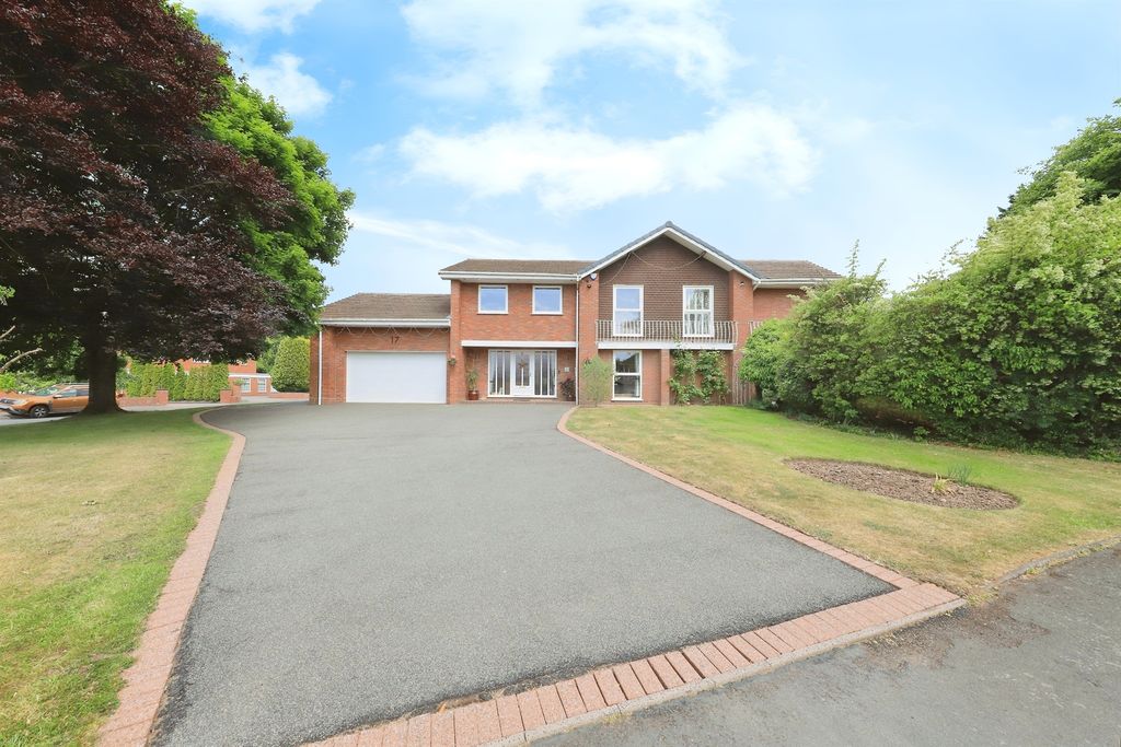 Property photo 1 of 23