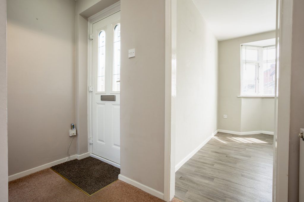 Property photo 3 of 31