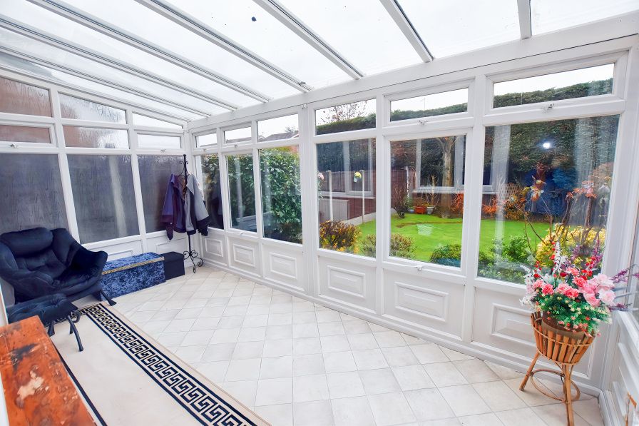 Property photo 2 of 24 Conservatory