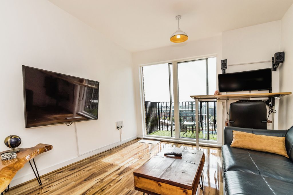 Property photo 3 of 8 Photography