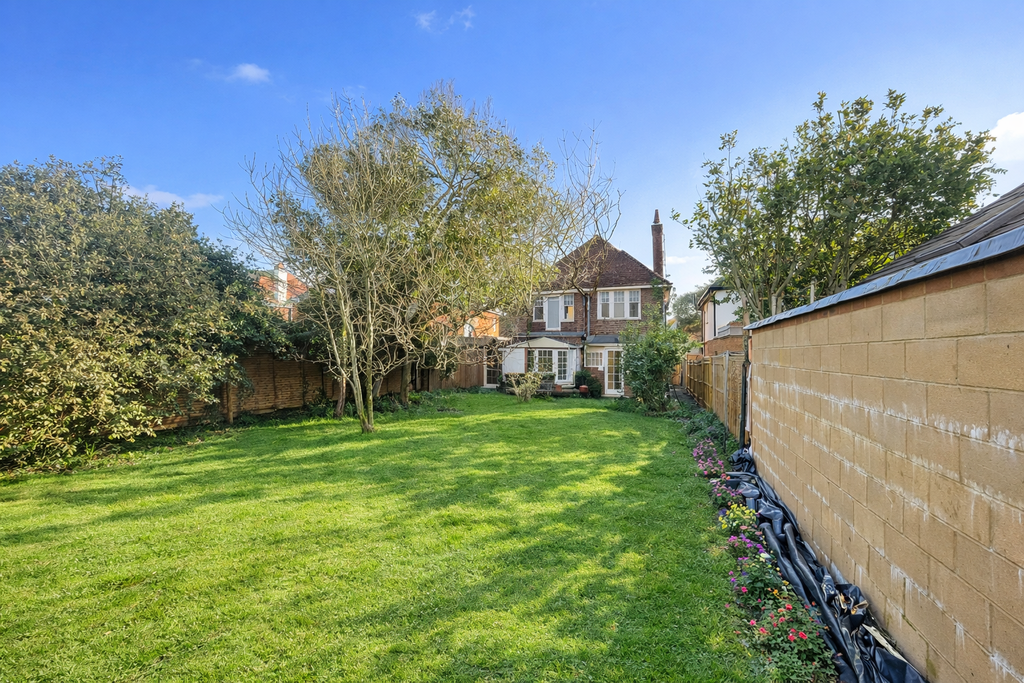 Property photo 2 of 15 Photo 3